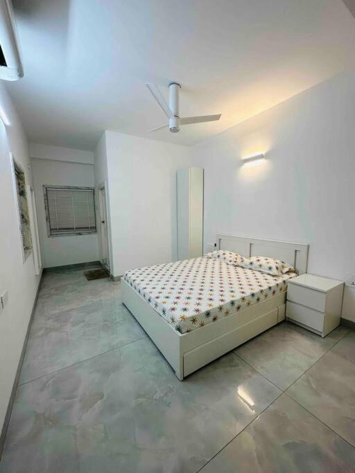 White House Sky View Theatre Villa In Gachibowli 外观 照片