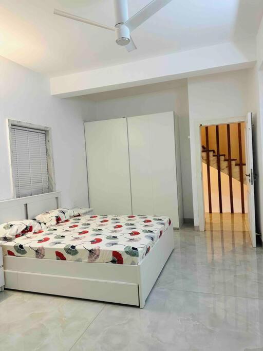 White House Sky View Theatre Villa In Gachibowli 外观 照片