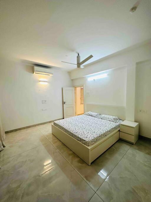 White House Sky View Theatre Villa In Gachibowli 外观 照片